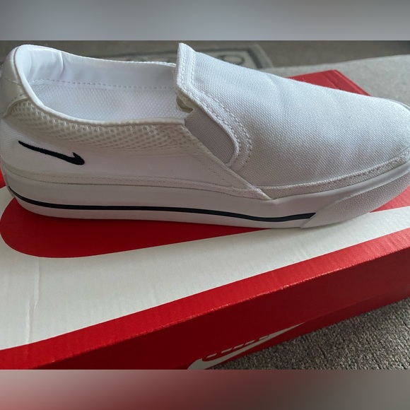 Nike brand size 6 slip on shoes color white new in box - Picture 2 of 2